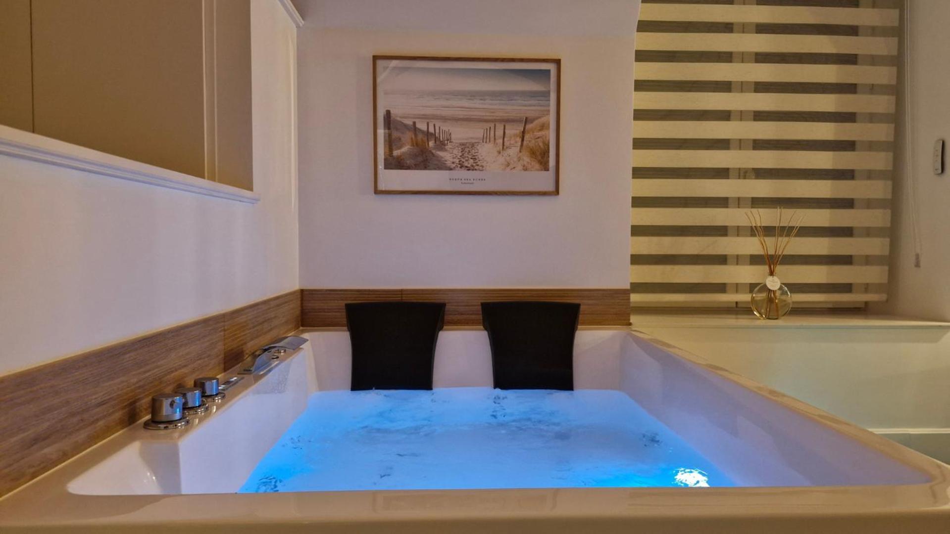 La Suite Nature Jacuzzi Au Coeur Du Chateau De Boissettes エクステリア 写真